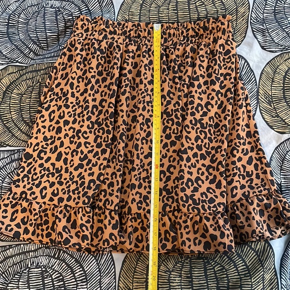 LEOPARD RUFFLE SKIRT - ANIMAL PRINT - Picture 3 of 4